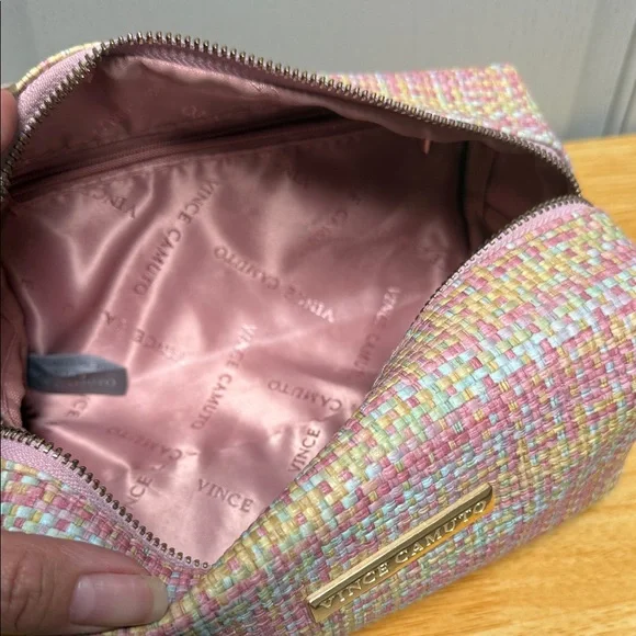 Vince Camuto Pastel Woven Cosmetic Bag 💕 - Picture 7 of 17